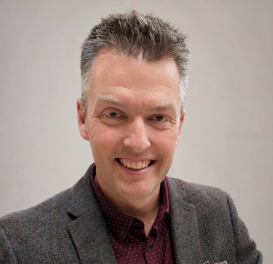 Dr Mark Bowman, Consultant Physician, Tobar Medical Ltd